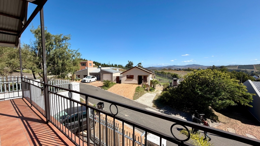4 Bedroom Property for Sale in Arbeidslus Western Cape